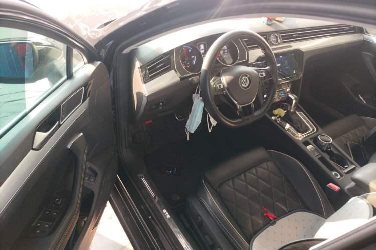 Used Volkswagen Magotan GTE Plug-in Hybrid 2020 GTE Luxury Model
