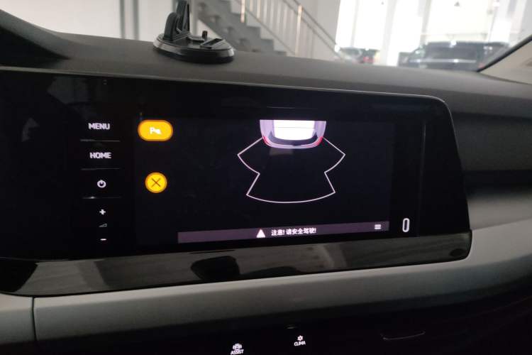 Used Volkswagen Golf 2023 200TSI DSG
