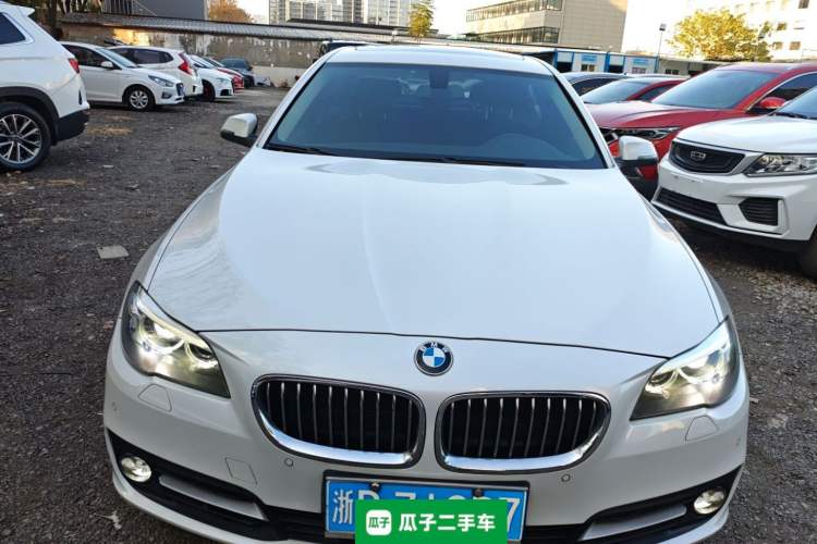 Used BMW 5 Series 2015 520i Elegant Edition
