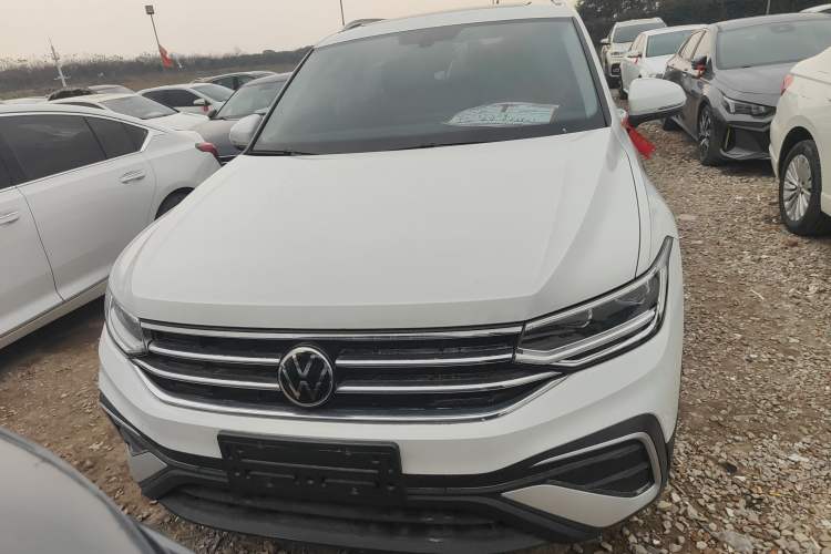 Used Volkswagen Tiguan L 2024 300TSI Automatic Two-Wheel Drive Smart Edition