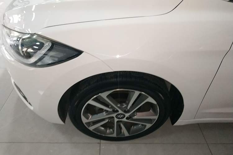 Used Hyundai Elantra 2016 1.6L Automatic ZhiXuan – Elite Version