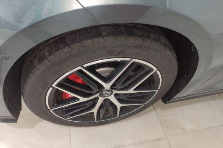 Used BYD Han L 2025 DM-p Four-Wheel-Drive LiDAR Flagship Model
