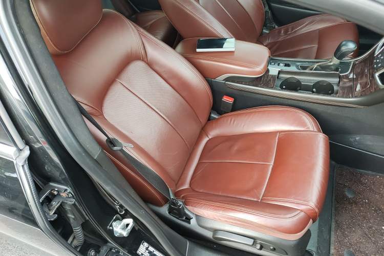 Used Buick LaCrosse 2013 2.4L SIDI Elite Comfort Version
