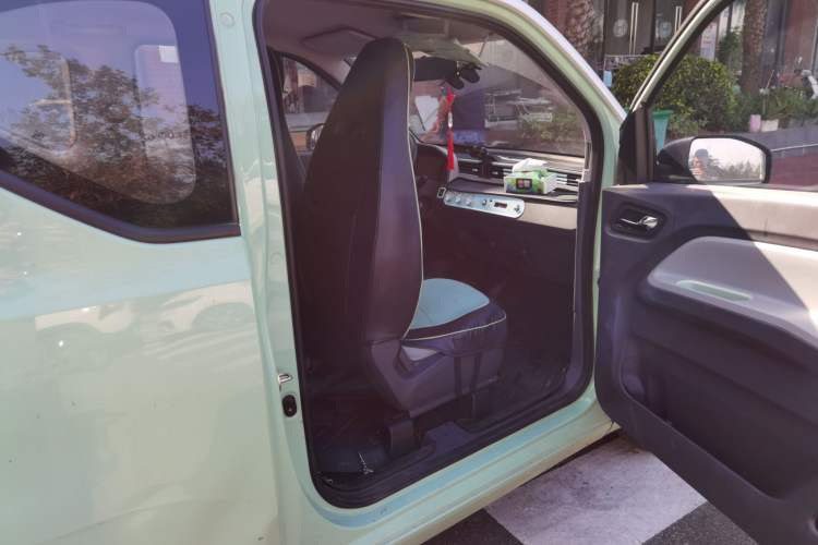 Used Wuling Hongguang MINIEV 2021 Macaron Fashion Model Lithium Iron Phosphate
