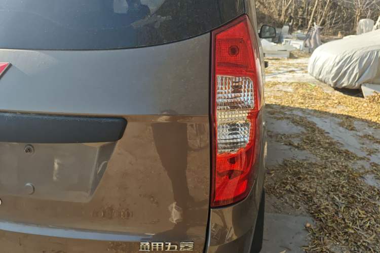 Used Wuling Hongguang 2015 1.5L S Base Model China IV
