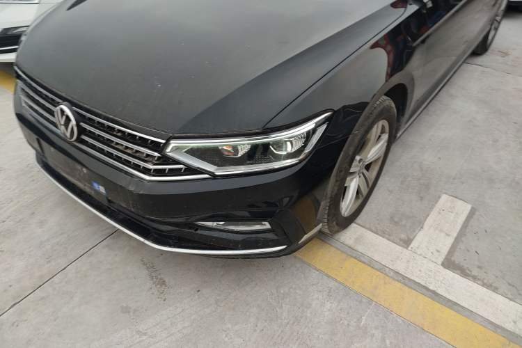 Used Volkswagen Magotan 2025 Zhongxiang Version 280TSI DSG Comfort Edition