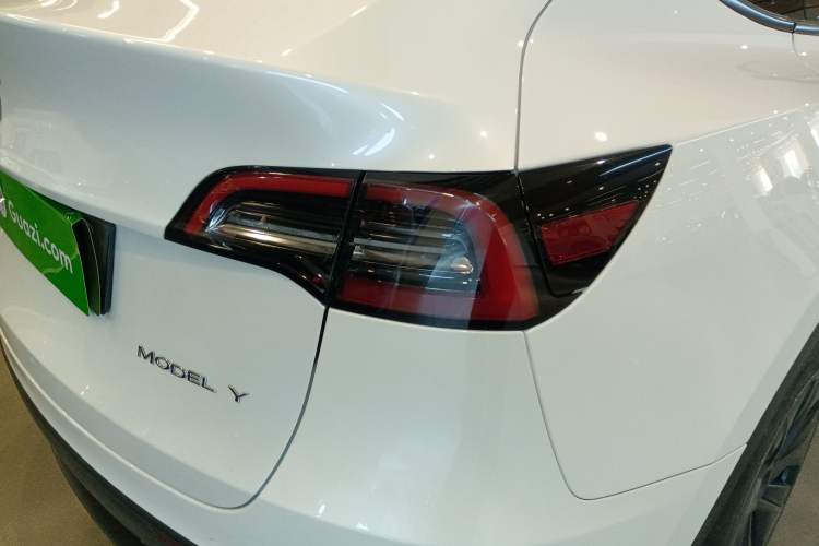 Used Tesla Model Y 2024 Rear-Wheel-Drive Version
