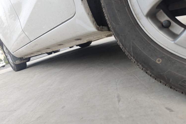 Used Changan Alsvin V3 2015 1.4L Manual Meiruan Model China V Standard
