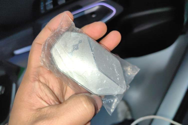 Used  Titanium 3 2025 501 km All-Wheel Drive Intelligent Driving Max Edition
