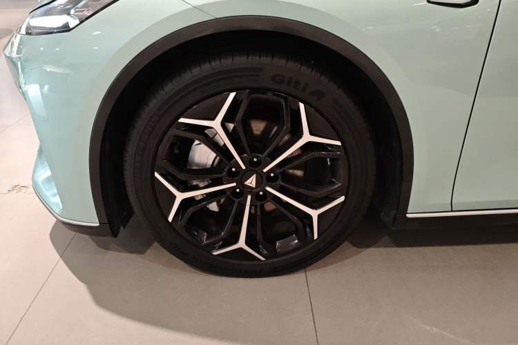 Used  SL03 2023 200Max Range-Extended Version
