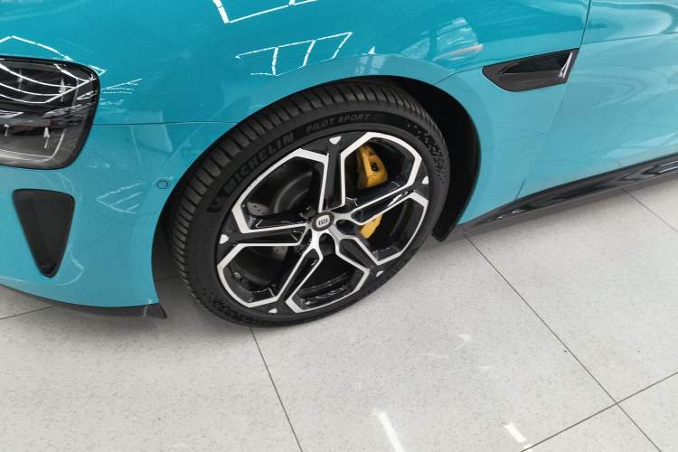 Used  SU7 2024 Four-Wheel Drive Ultra-Long Range Advanced Intelligent Driving Max Edition