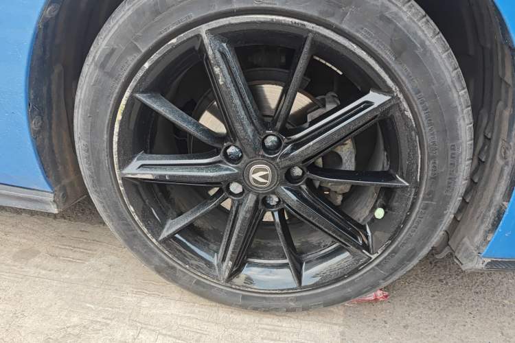 Used Changan UNI-V 2022 1.5T Smart Navigation Version
