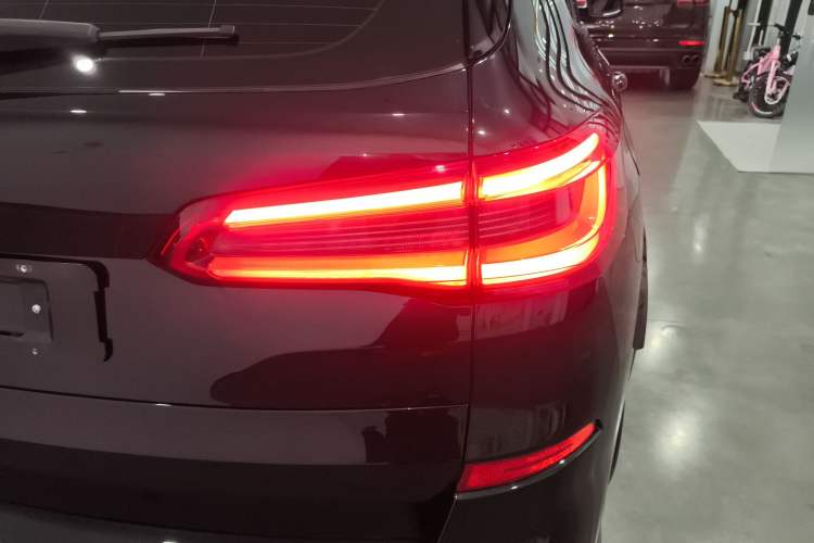 Used BMW X5 2020 xDrive40i M Sport Package
