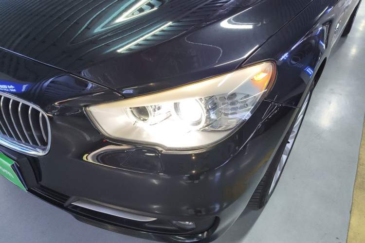 Used BMW 5 Series GT 2015 535i Leading Model