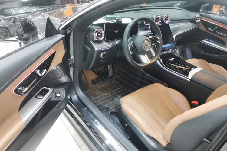 Used Mercedes-Benz CLE 2025 CLE 260 Coupe
