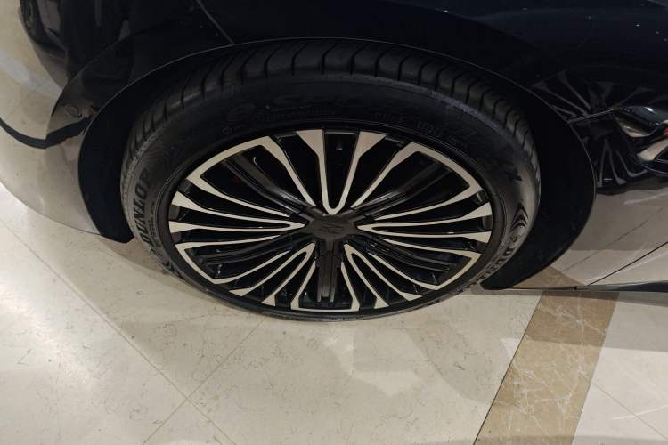 Used  12 2025 Ultra Extended-Range Edition