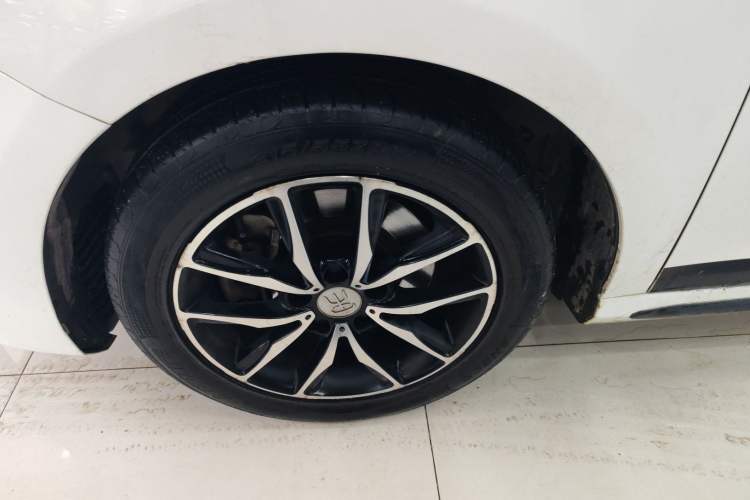 Used BYD Song MAX 2018 1.5T Automatic Smart Connect Elite Model with 6 Seats