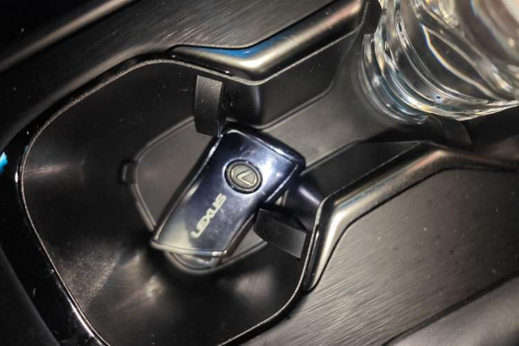 Used Lexus ES 2022 200 Excellence Edition
