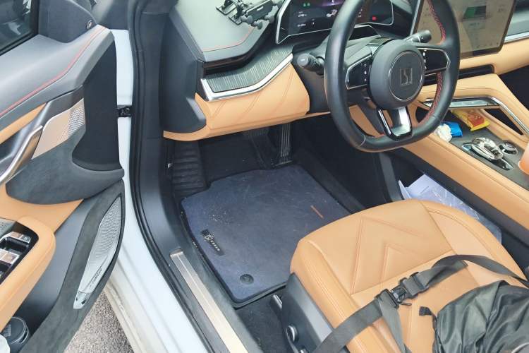 Used Zeekr 001 2022 Ultra-Long Range Dual-Motor YOU Version
