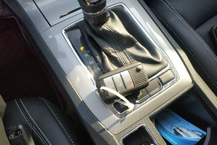 Used Roewe RX5 2020 20T Automatic 4G Connect Superior Flagship Edition
