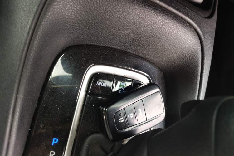 Used Toyota Levin 2019 185T CVT Luxury Edition China VI Standard
