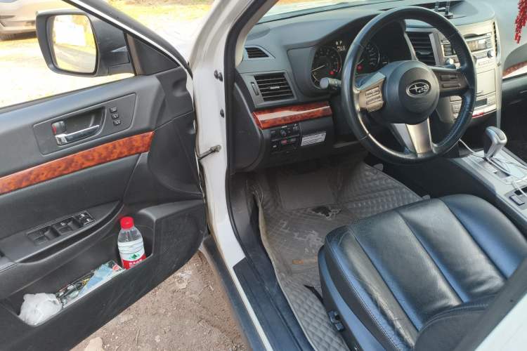 Used Subaru Outback 2011 2.5i Luxury Edition
