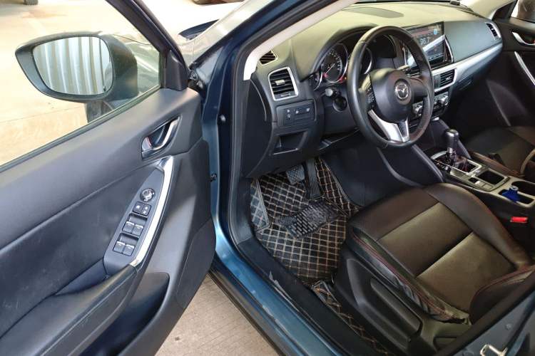 Used Mazda CX-5 2015 2.0L Automatic Two-Wheel Drive Urban Version