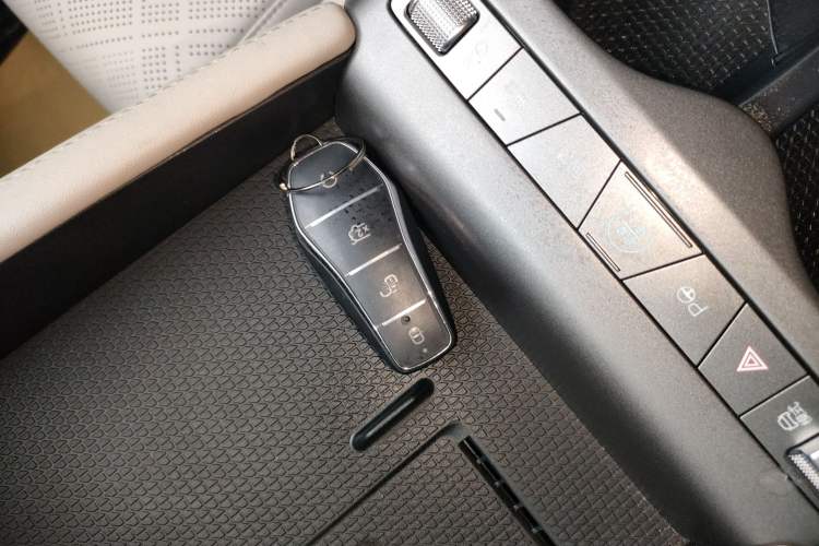 Used BYD Yuan UP 2025 Intelligent Driving Version 401 km Leading Edition