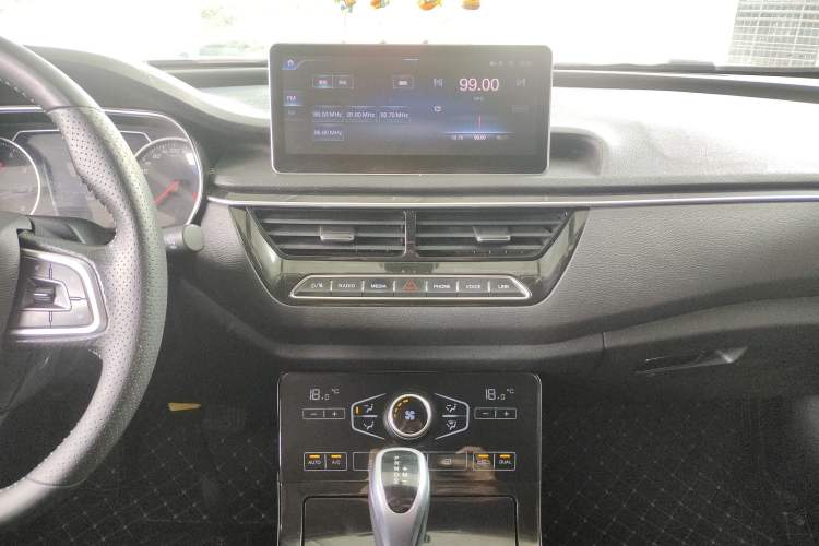 Used Hongqi H5 2019 30TD Dynamic Edition
