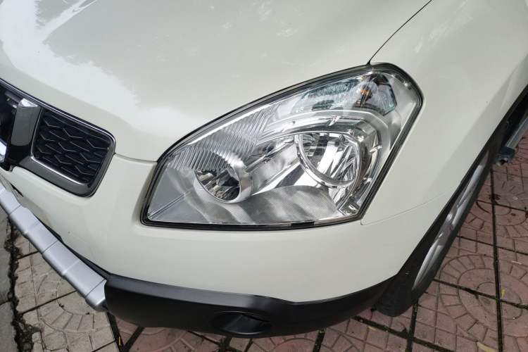 Used Nissan Qashqai 2015 2.0 XL Cool Fire MT 2WD
