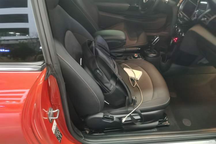 Used  MINI 2018 1.5T ONE PLUS
