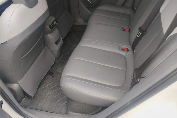 Used Bestune Yueyi 03 2025 445km Joyful Edition