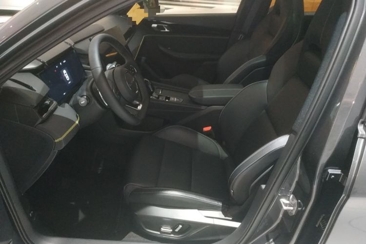 Used Lynk & Co 03 2023 1.5TD DCT JingPlus
