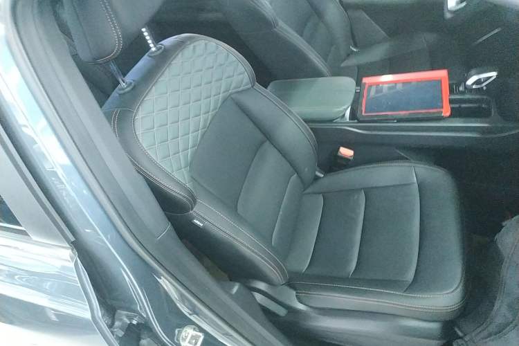 Used Geely Auto Haoyue L 2023 2.0T DCT Prestige Edition
