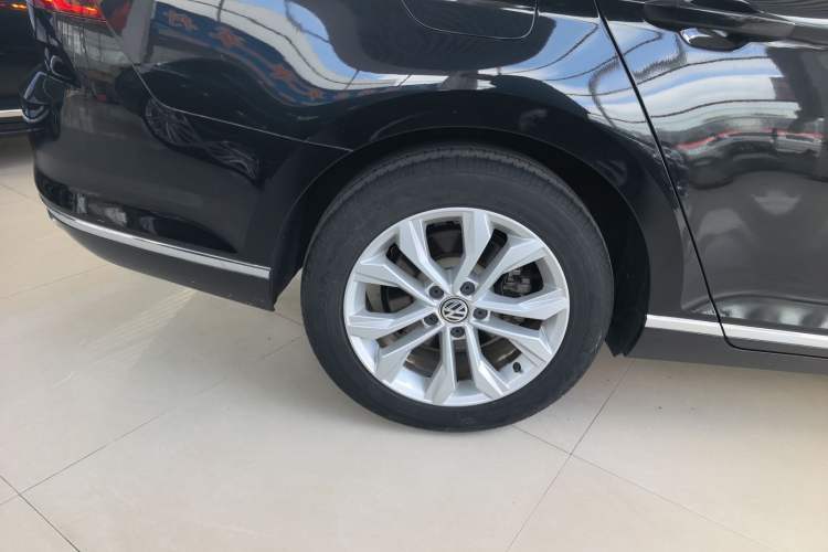 Used Volkswagen Magotan 2017 330TSI DSG Luxury Model
