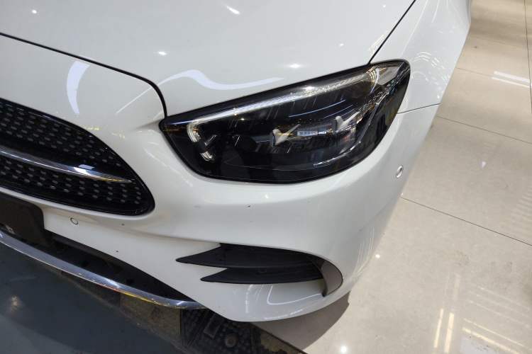 Used Mercedes-Benz E-Class (Import) 2023-Year Restyled E 260 Coupe
