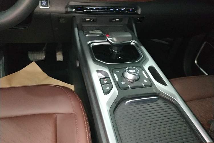 Used Geely Auto Haoyue 2022 1.8TD DCT Luxury 7-Seater