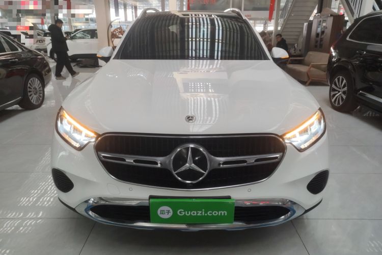 Used Mercedes-Benz GLC 2023 Facelift GLC 260 L 4MATIC Dynamic Version 5 Seats
