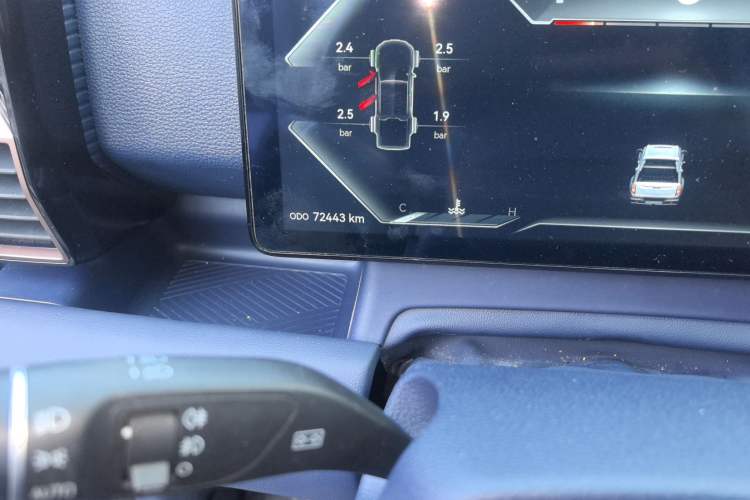 Used JMC DaDao 2023 Pursuer 2.3T Diesel Automatic 4x4 Standard-Wheel Prestige Model