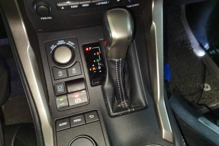 Used Lexus NX 2015 200 Front-Wheel Drive X-Trail SE Edition