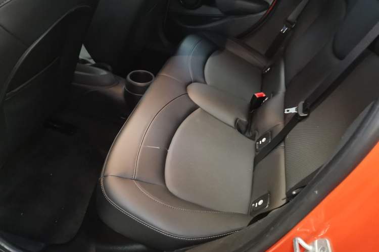 Used  MINI 2021 1.5T COOPER Classic Edition Five-Door Version
