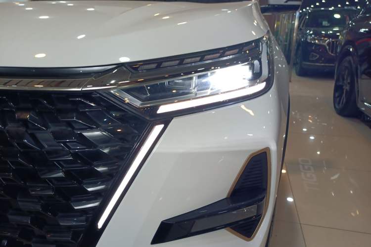 Used Chery Tiggo 8 PRO 2024 Champion Edition 390T Two-Wheel Drive Peak Version 7 Seats
