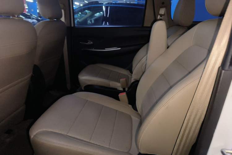 Used Wuling Hongguang 2021 1.5L Facelifted S Comfort Version with Electric Power Steering LAR
