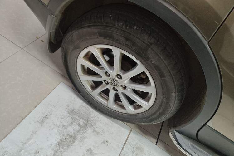 Used Buick Envision 2016 20T Two-Wheel-Drive Elite Model
