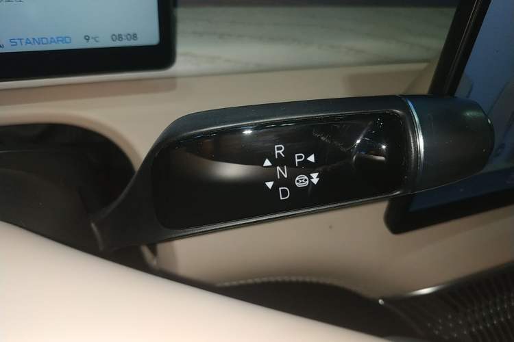 Used XPeng X9 2024 702 Ultra-Long Range Max
