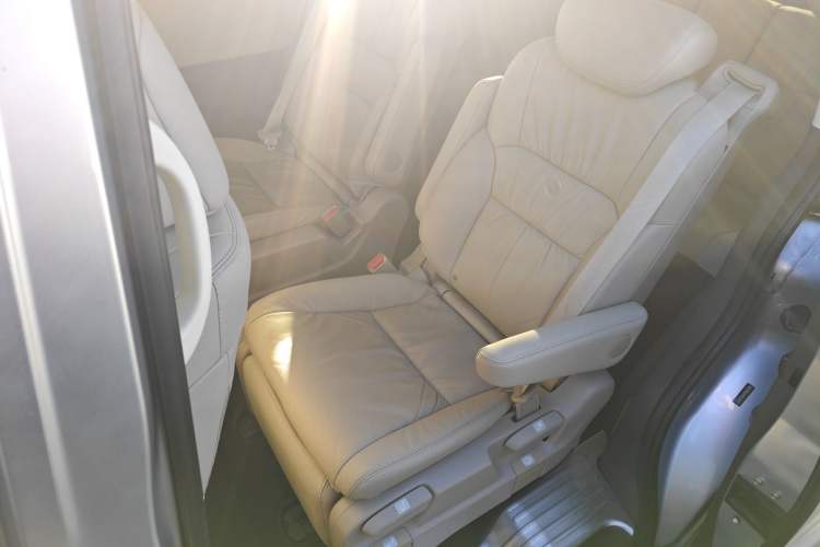 Used Honda Odyssey 2015 2.4L Smart Edition
