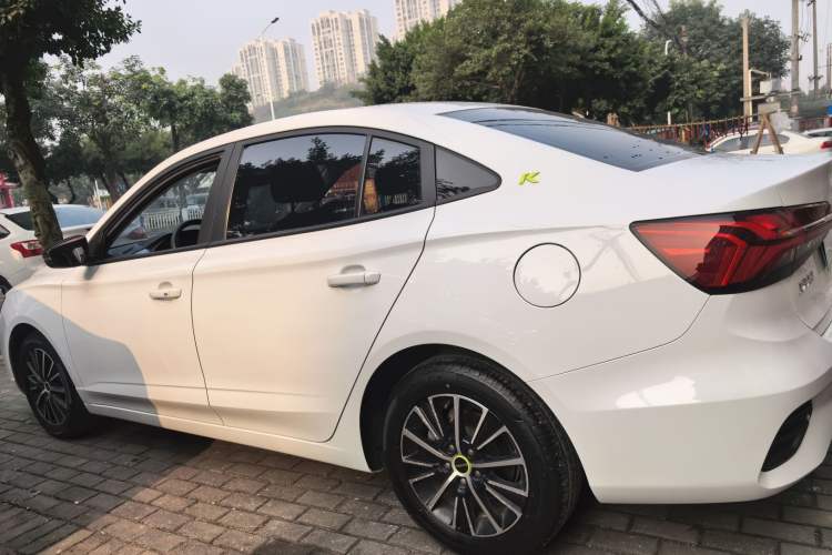 Used Roewe i5 2021 1.5L CVT Platinum Edition