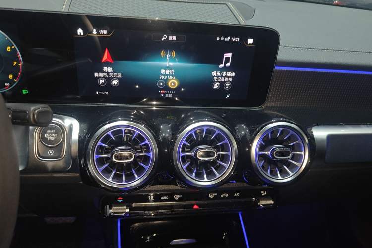 Used Mercedes-Benz GLB 2021 GLB 200 Fashion Model