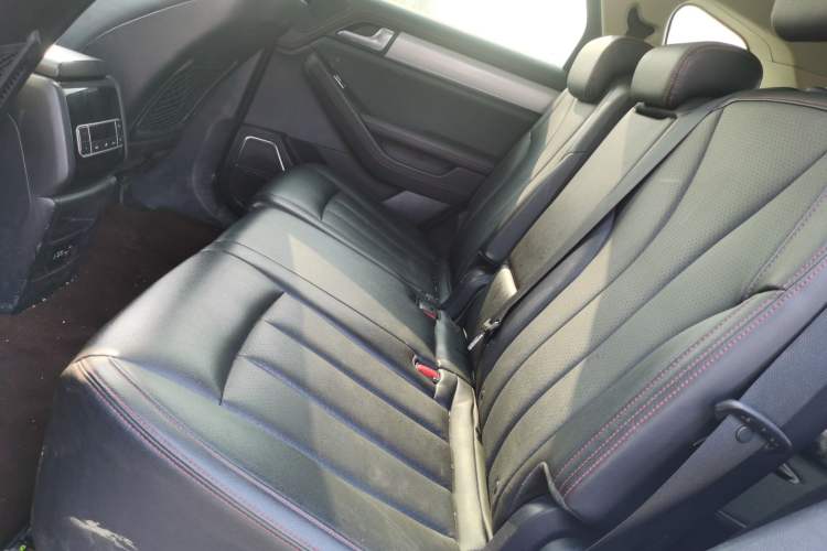 Used BYD Tang New Energy 2018 DM 2.0T All-Wheel Drive Smart Connectivity Luxury Model 7 Seats China V Emission Standard
