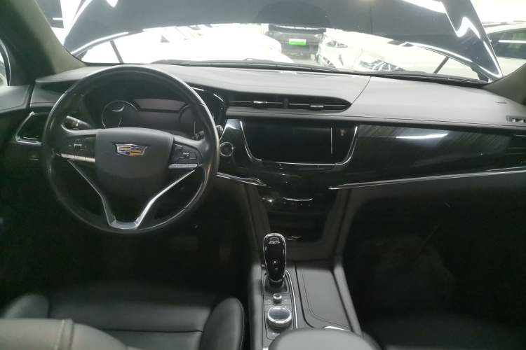 Used Cadillac XT6 2021 2.0T 6-Seater Two-Wheel Drive Luxury Version
